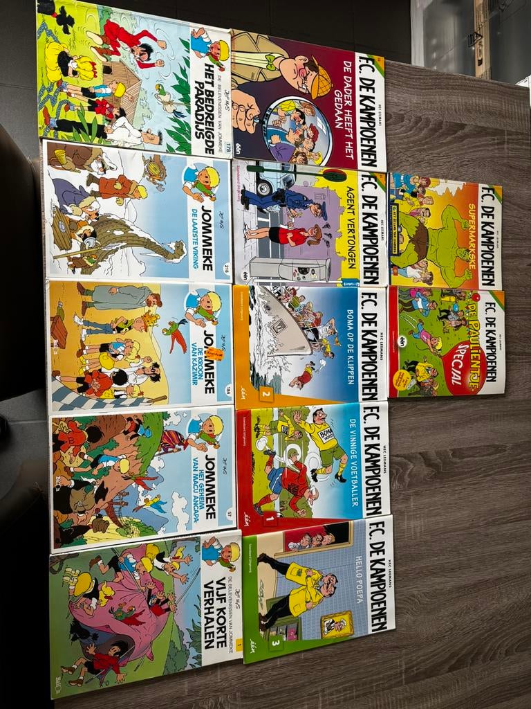 Te koop: Diverse strips – FC De Kampioenen & Jommeke, Boeken, Meerdere comics, Ophalen, Gelezen