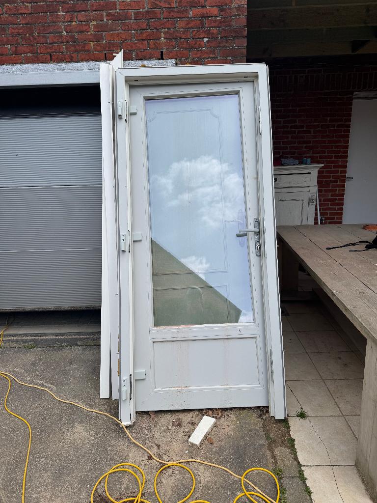 buitendeur wit pvc, goeie isolatie, Doe-het-zelf en Bouw, Deuren en Vliegenramen, Ophalen, Gebruikt, 80 tot 100 cm, Buitendeur