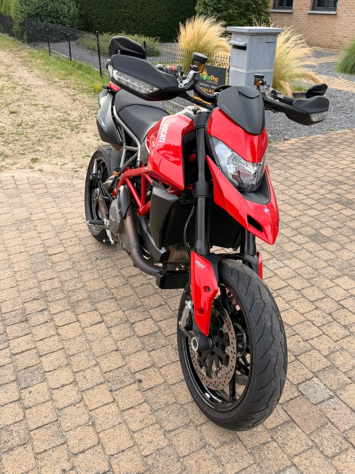 Ducati hypermotard 950, 950 cm³, Permis Moto A, Contrôle de traction, Plus de 35 kW