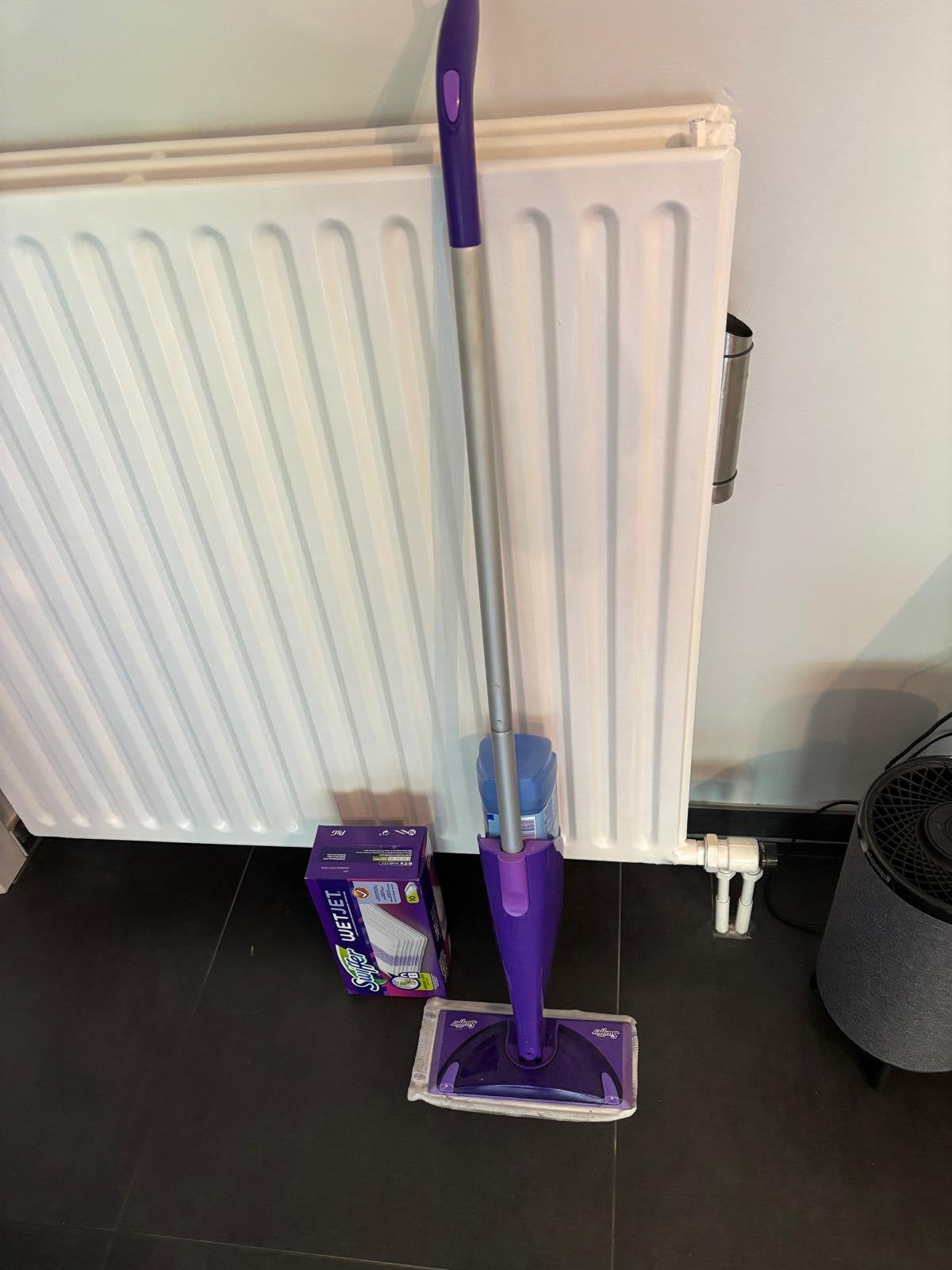 Swiffer wet jet, Huis en Inrichting, Schoonmaakartikelen, Ophalen