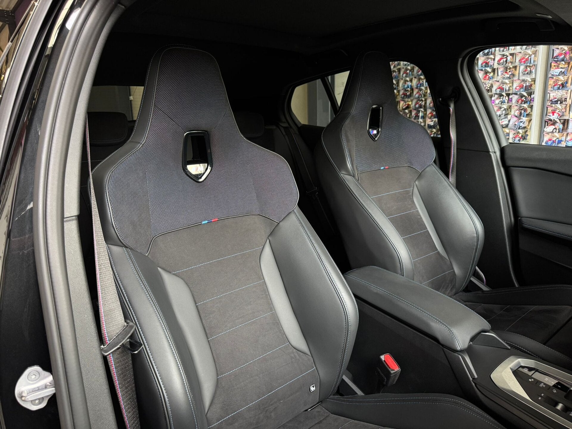 BMW M135 Xdrive FULL 2025 Perfecte staat!, Auto's, 1998 cc, 1 Reeks, 4 cilinders, Zwart