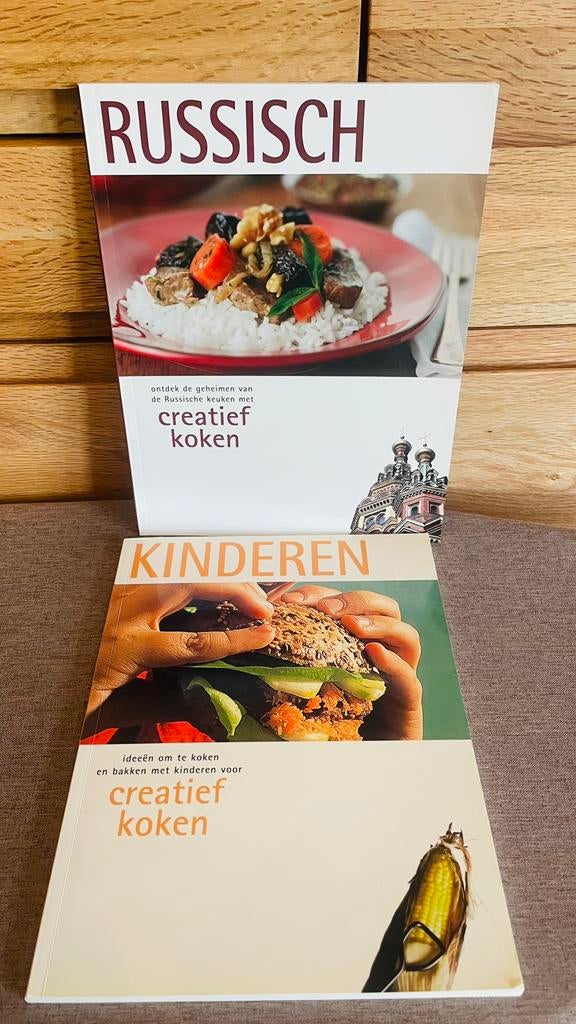 Set van 2 kookboeken: Russisch & Kinderen (Creatief Koken), Hoofdgerechten, Creatief Koken, Ophalen of Verzenden, Zo goed als nieuw