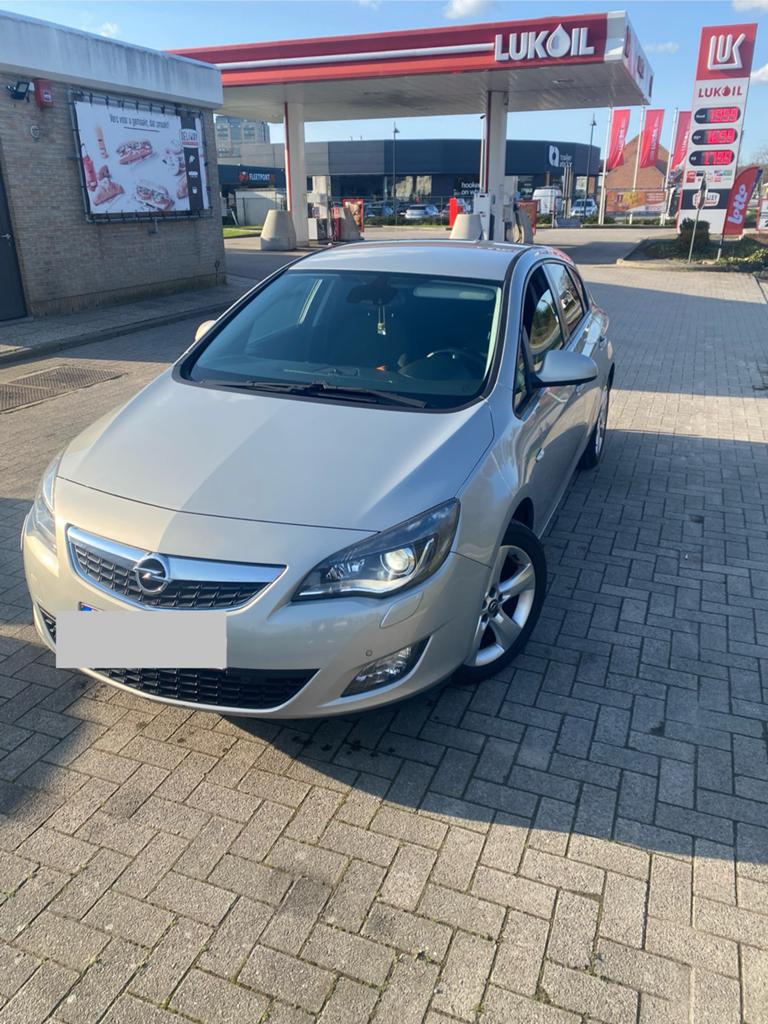 Opel astra j 2010 automaat benzine, Vacatures, Vacatures | Chauffeurs