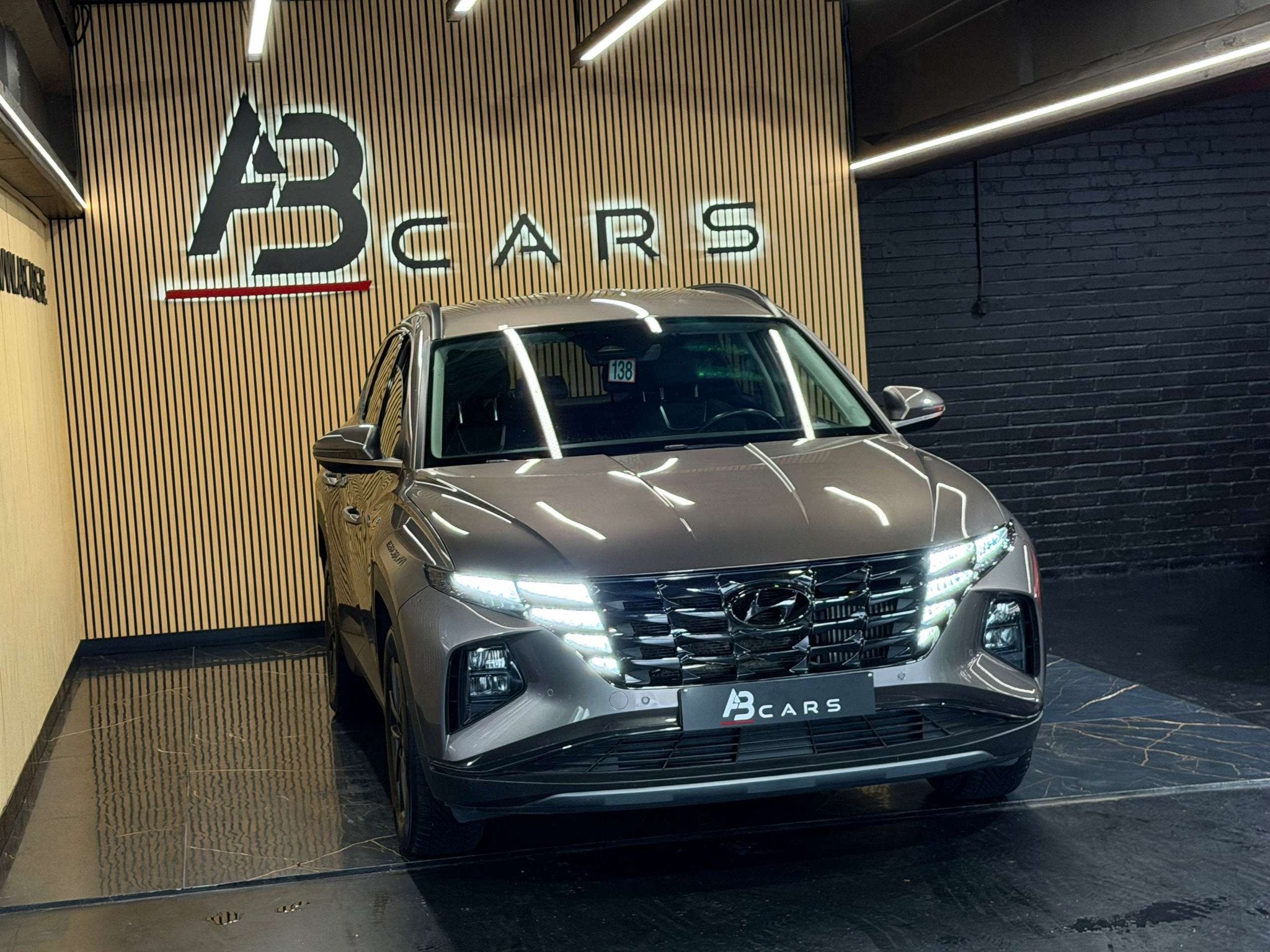 Hyundai Tucson 1.6i * BOITE AUTO - SPORT * GARANTIE 12 MOIS, Cuir, Argent ou Gris, Achat, Entreprise