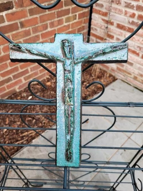 kruisbeeld gemaakt van keramiek, Antiek en Kunst, Antiek | Religieuze voorwerpen, Ophalen
