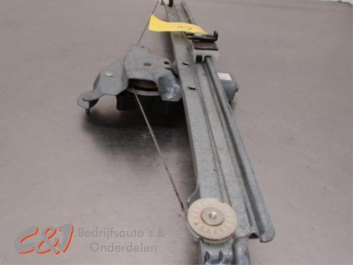 Mécanique vitre 2portes avant gauche d'un Opel Vivaro, -, Opel, 3 mois de garantie, Utilisé