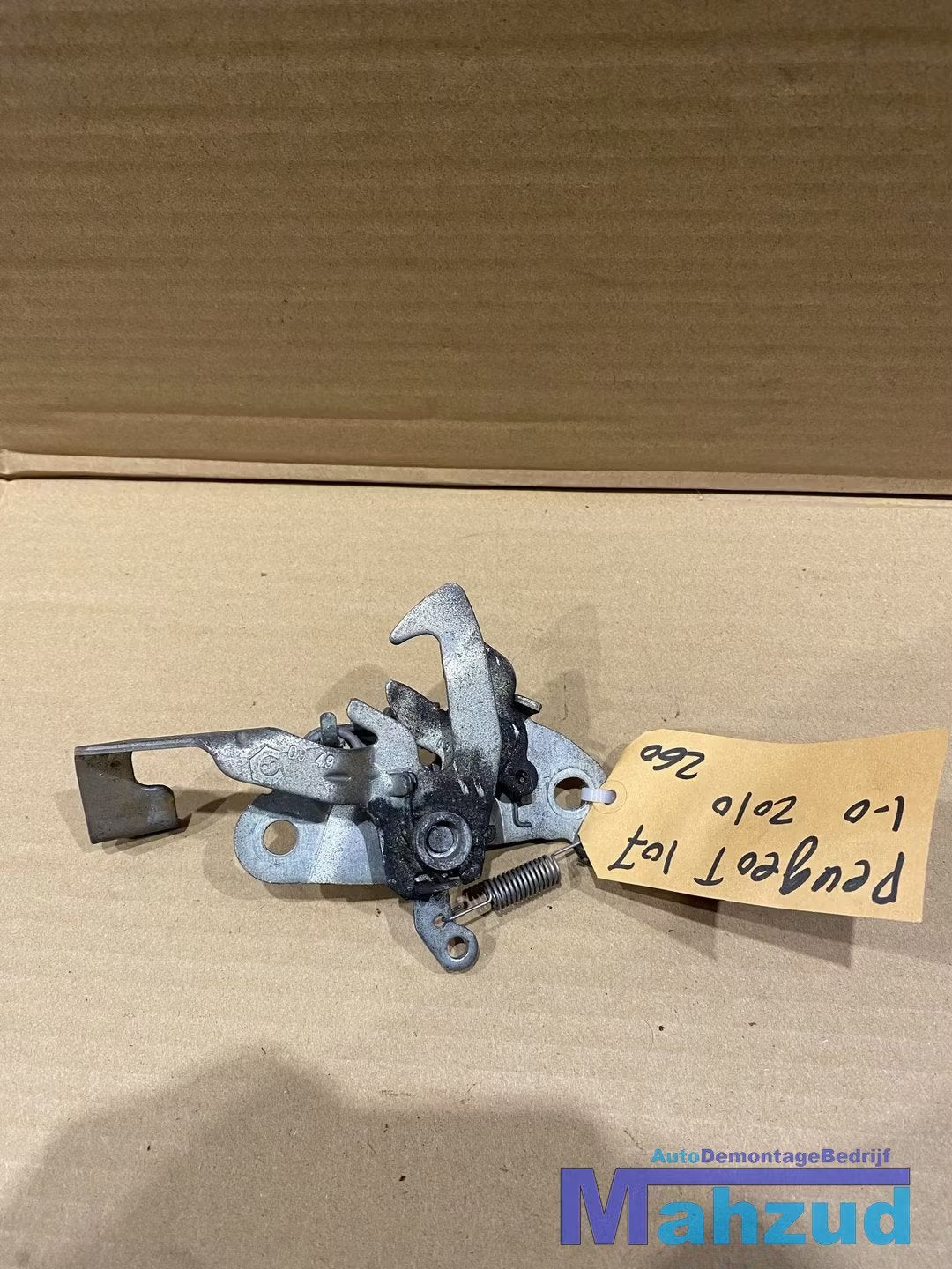 PEUGEOT 107 C1 Motorkap hendel slotmechaniek 2005-2014, Auto-onderdelen, Taurusavenue 1
2132 LS  Hoofddorp, NL, Gebruikt, Contact.group@renault.com
