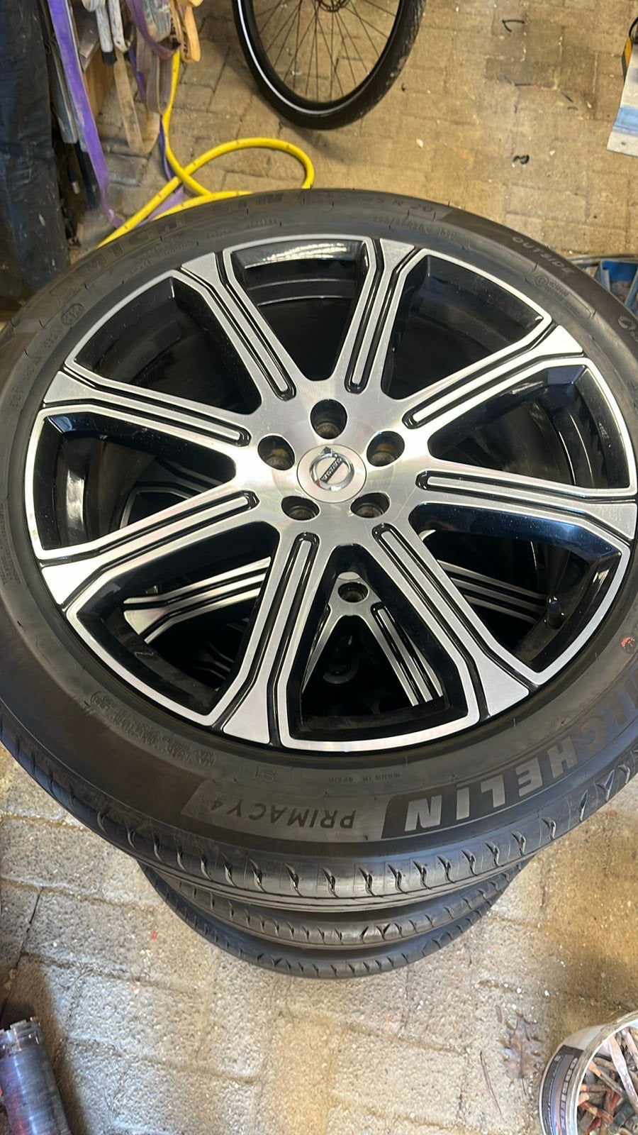 Volvo zomer banden + velgen 20 inch, Auto-onderdelen, Banden en Velgen, Band(en), 20 inch, Ophalen
