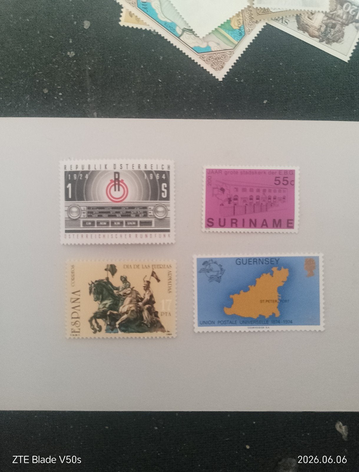 Histoire des quatre timbres-poste Postfrisch, Enlèvement ou Envoi