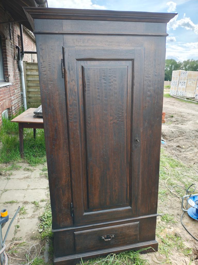 Antieke kast, Franse bonnetiere, Ophalen