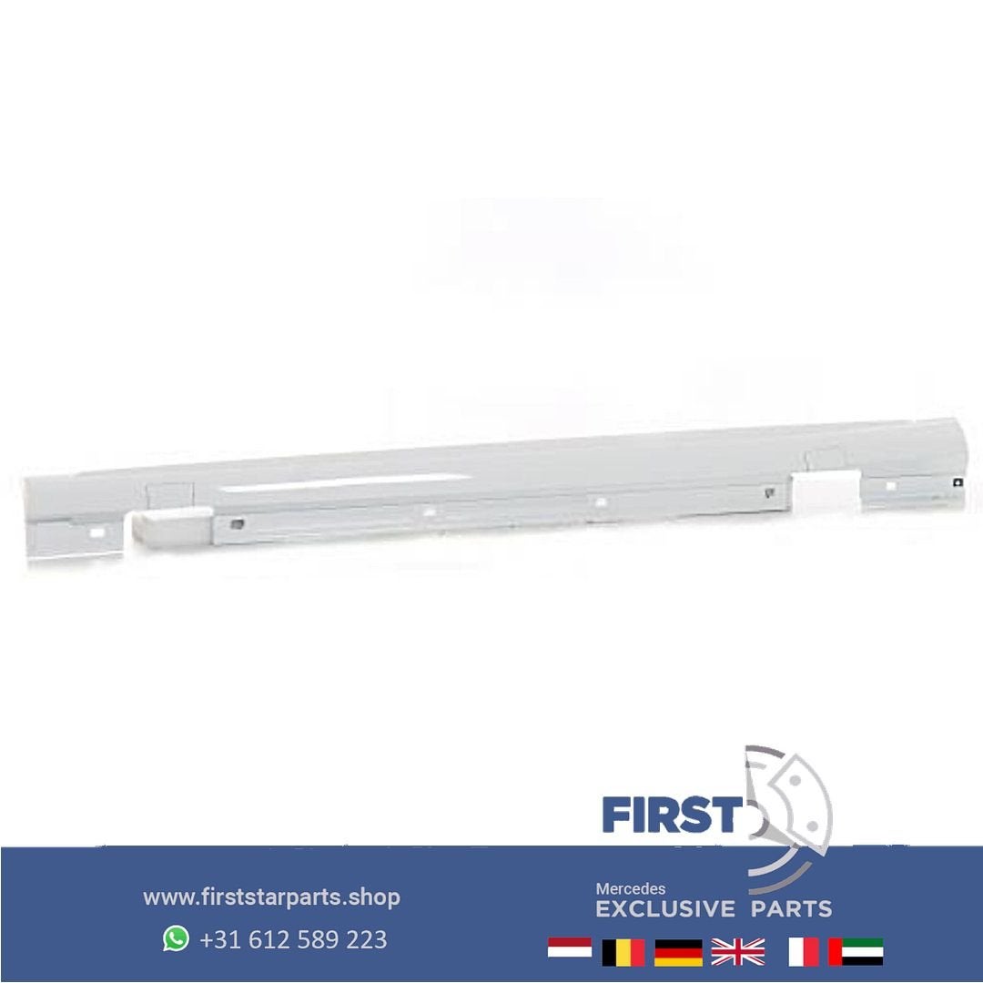 W117 CLA AMG LINE / W176 AMG LINE ZIJSKIRT LINKS Origineel M, Droite, Utilisé, -, -