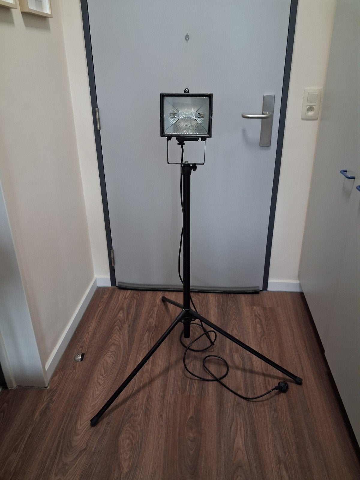 Bouw verlichting, Doe-het-zelf en Bouw, Bouwverlichting, Ophalen, Gebruikt, Met statief, Lamp met armatuur