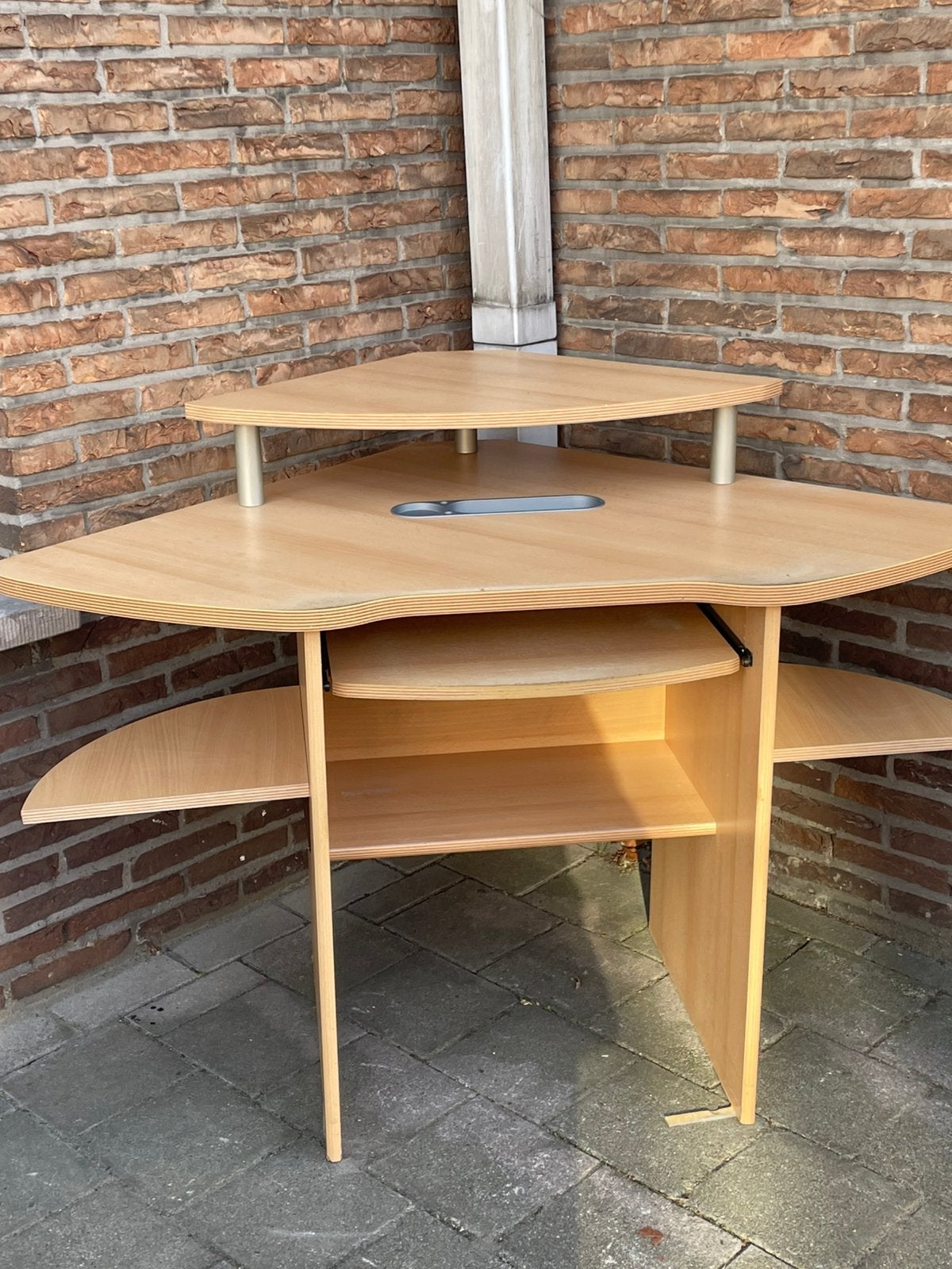 Hoekbureau GRATIS, Ophalen, Gebruikt, Hout, Hoekbureau