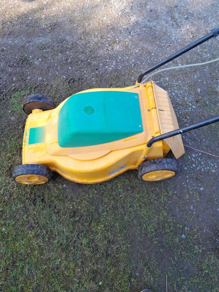 Stiga Grasmaaier elektrisch 220v 45cm, Tuin en Terras, Grasmaaiers, Ophalen, Cirkelmaaier, Elektrische grasmaaier, Stiga