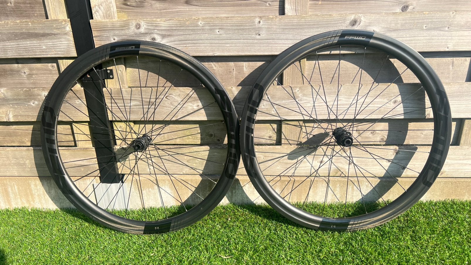 FFWD F4 (schijfrem - 45mm - Shimano), Fietsen en Brommers, Fietsonderdelen, Wiel, Ophalen of Verzenden, Zo goed als nieuw, Gravelbike