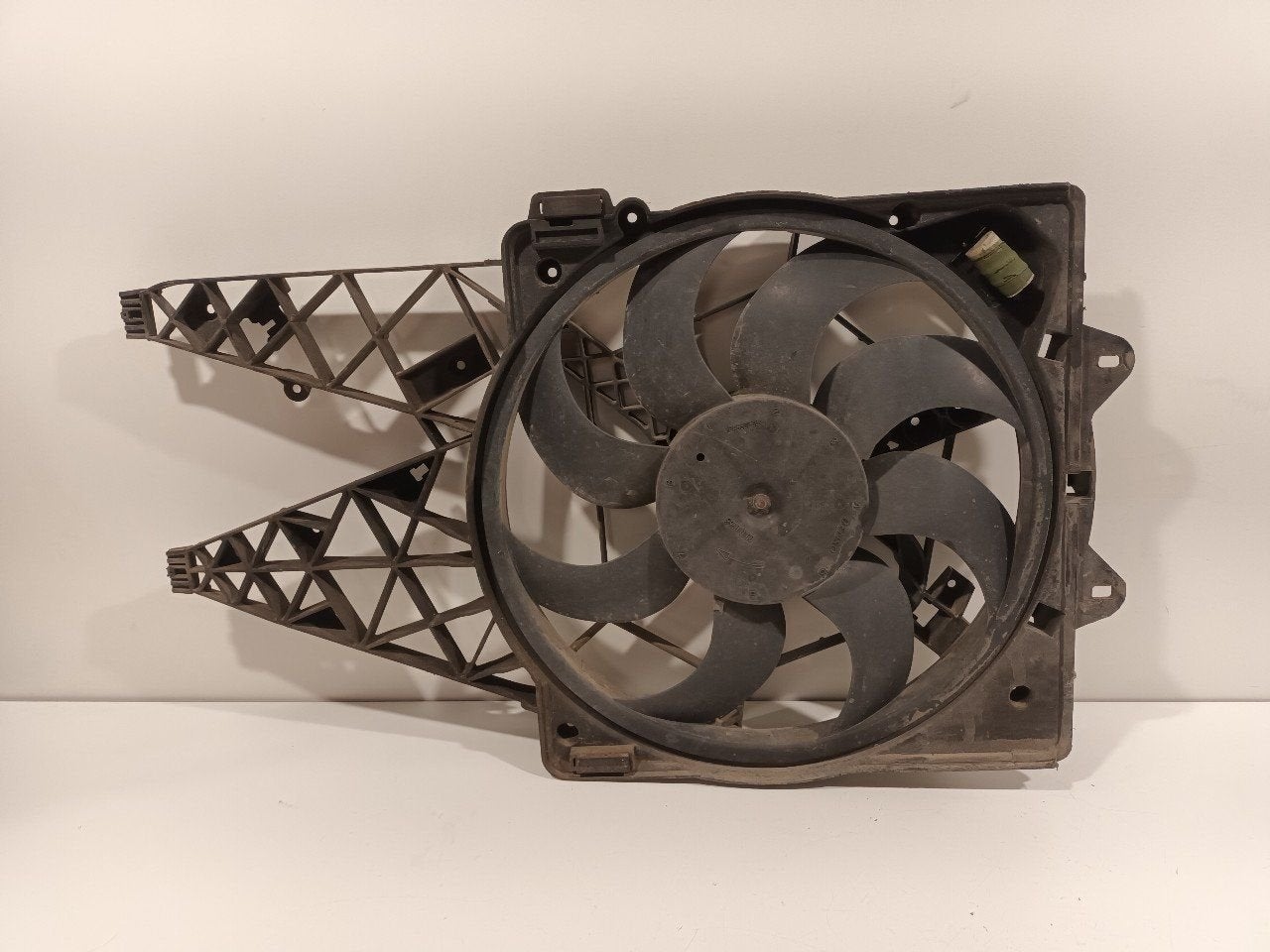 Koelventilatormotor Opel Combo, Onderdelen@venauto.nl, Van der Ven Autorecycling B.V., Ettenseweg 76, 4706 PB Roosendaal, The Netherlands
