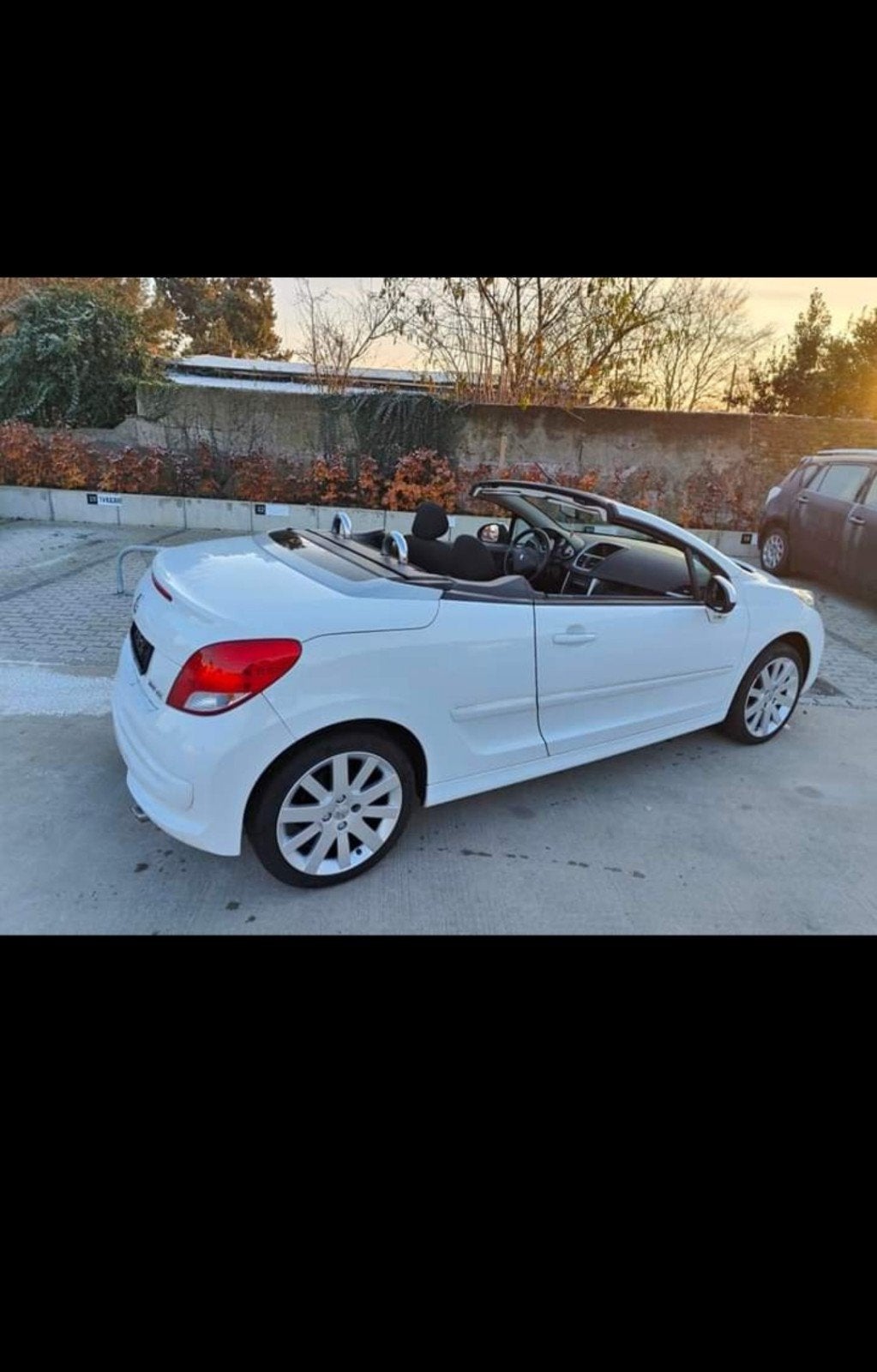 Peugeot 207 cabriolet, Autos, Achat, Cabriolet, Boîte manuelle, Noir
