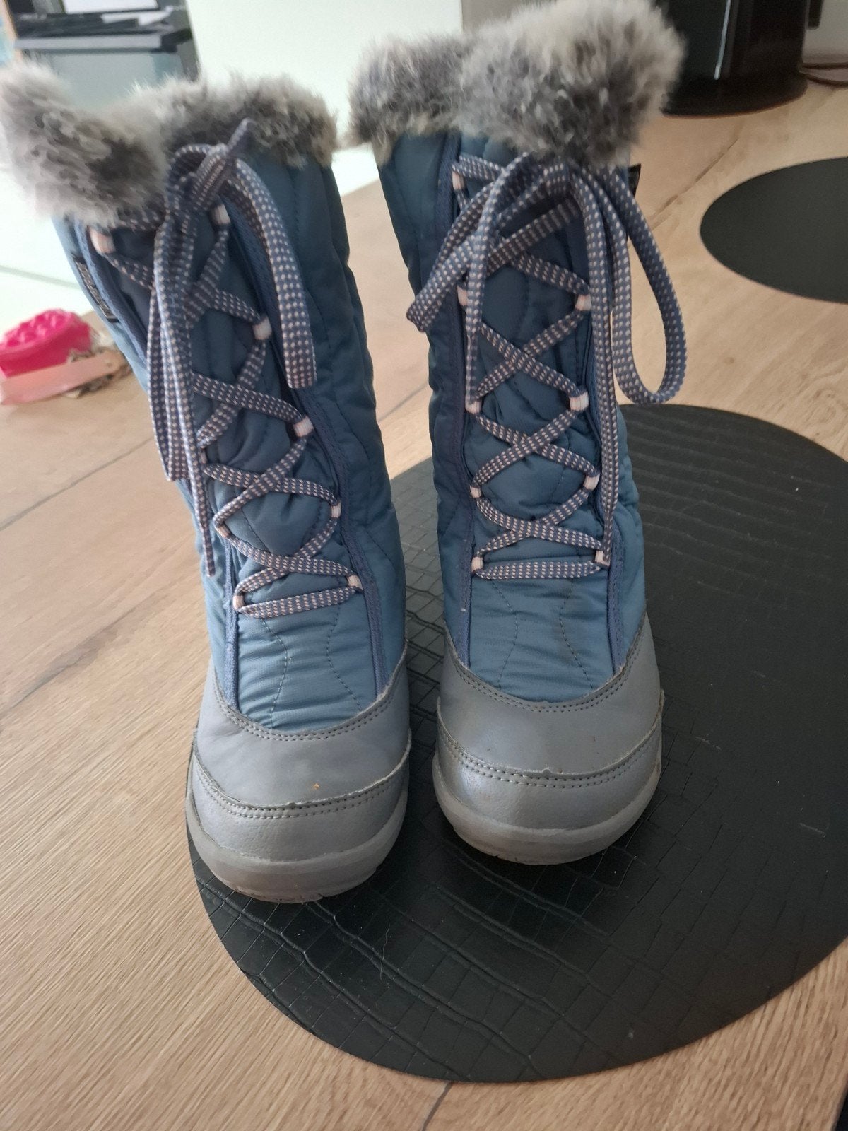 prachtige winterbotjes maat 34 nieuwstaat, Ophalen, Meisje, Zo goed als nieuw, Quechua, Decathlon