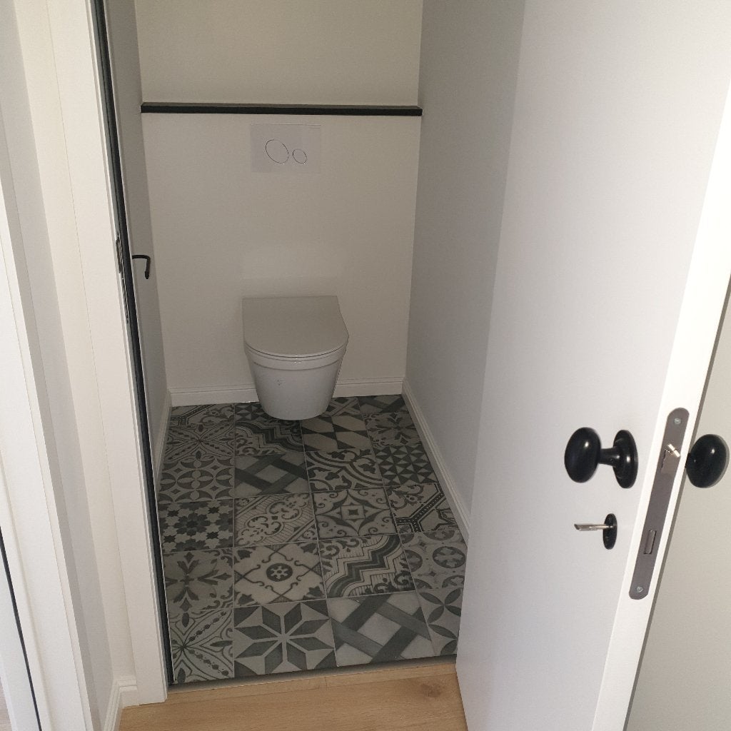 Patroon tegels WC, Ophalen, Nieuw, Minder dan 5 m²