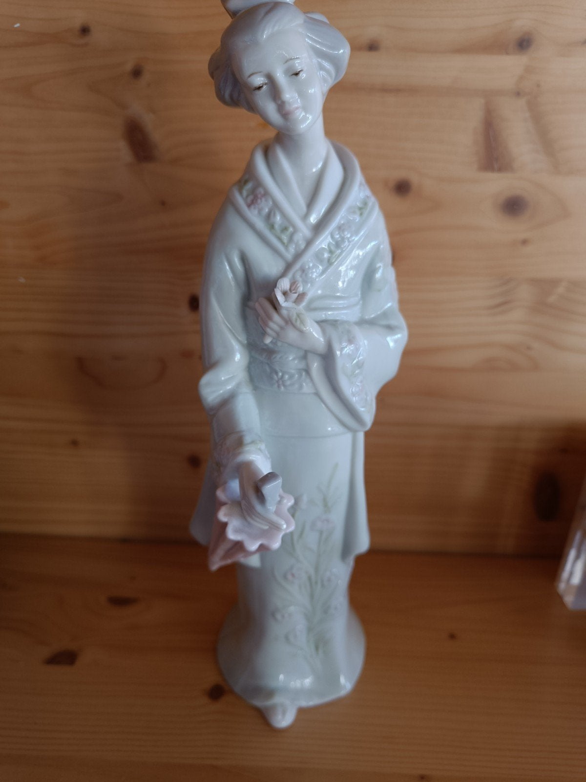 Beeld porselein geisha, Ophalen