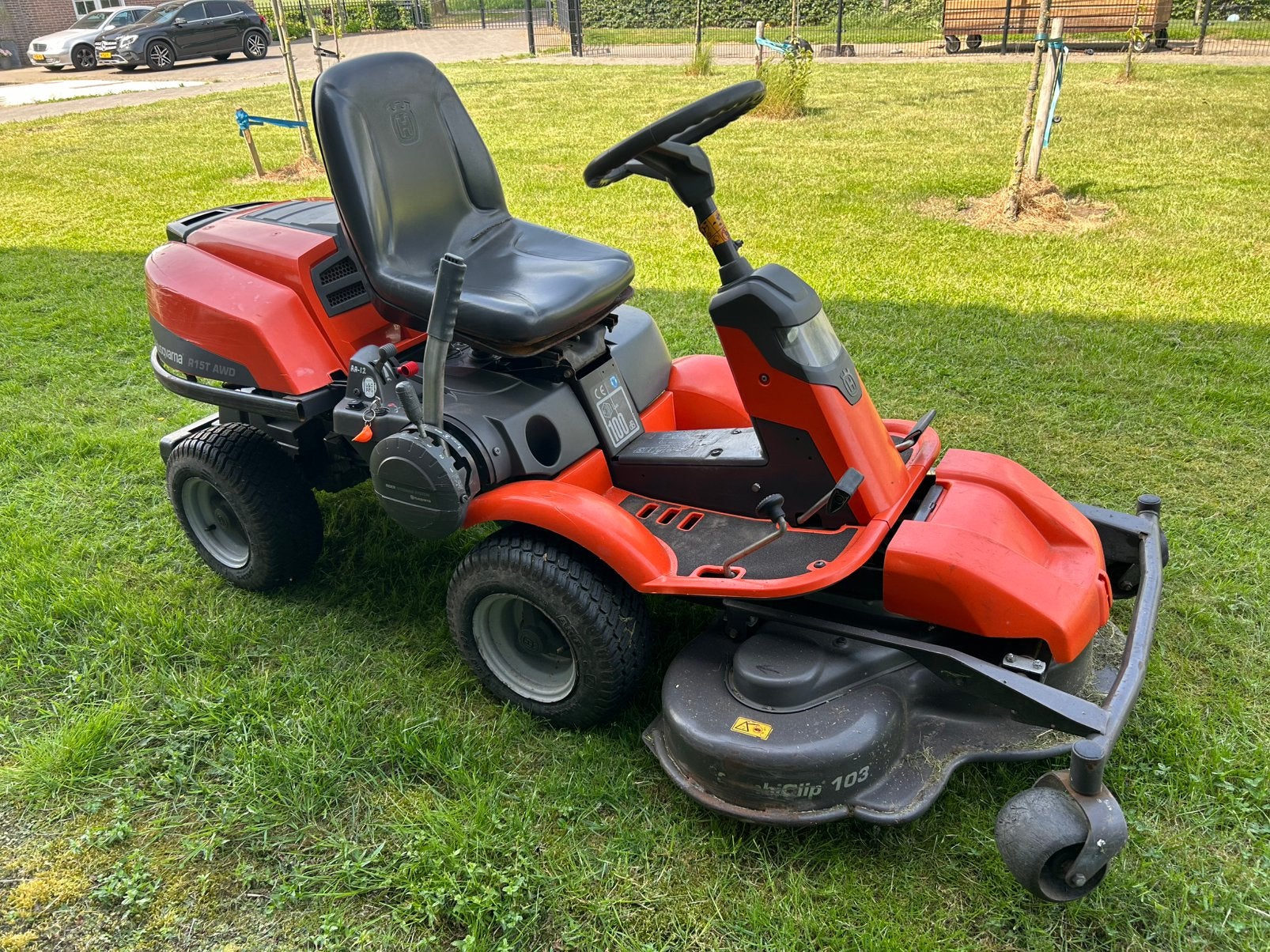 Husqvarna zitmaaier r15t.awd, Jardin & Terrasse, Tondeuses autoportées, Enlèvement, Comme neuf