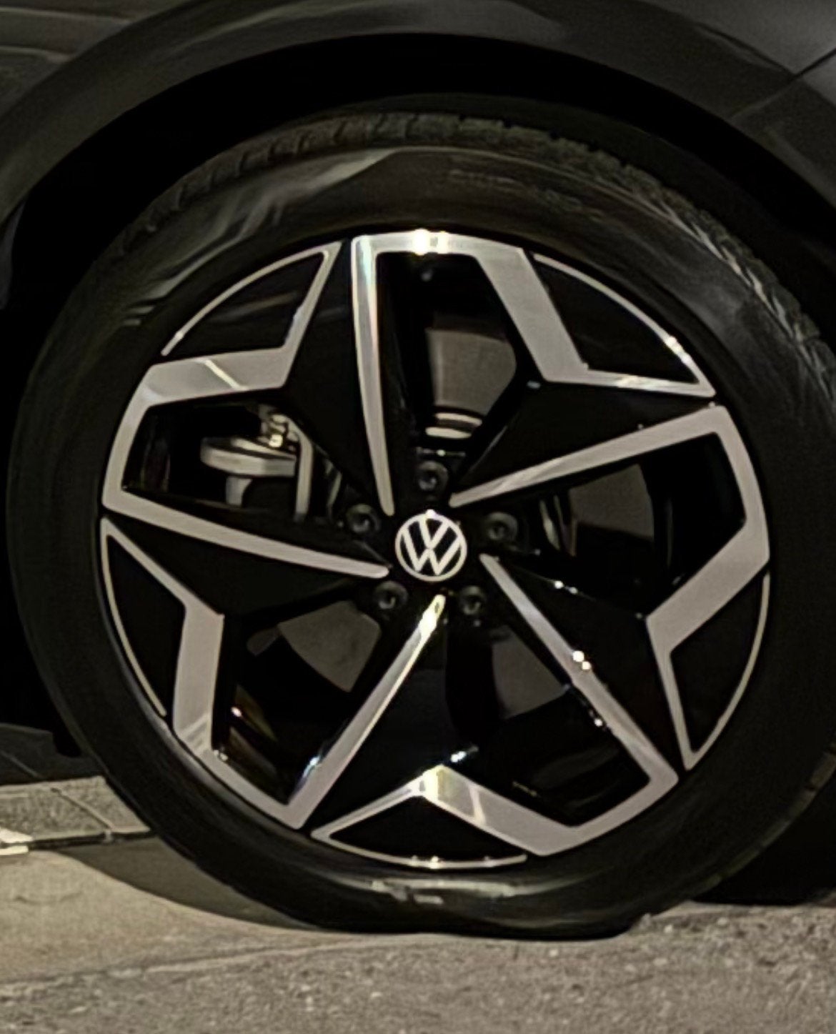 Andoya velgen 19inch met zo goed als nieuwe banden, Autos : Pièces & Accessoires, Neuf, Pneus et Jantes, 215 mm, 4 Saisons