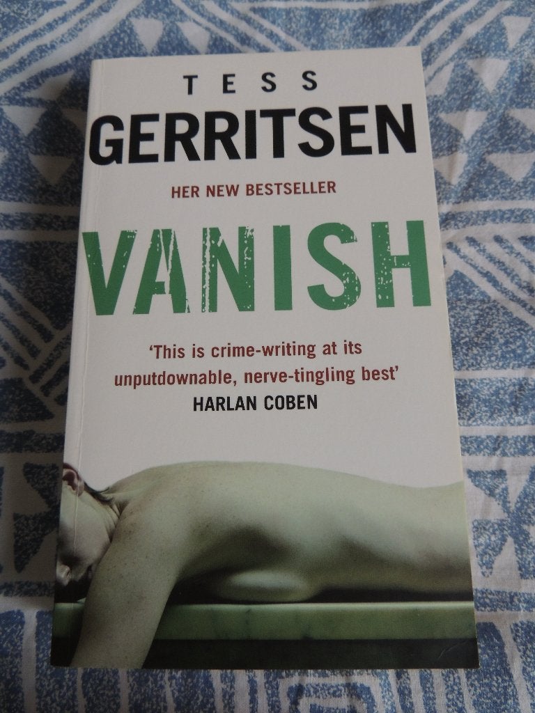 Vanish by Tess Gerritsen, Tess Gerritsen, Ophalen of Verzenden, Zo goed als nieuw, Amerika