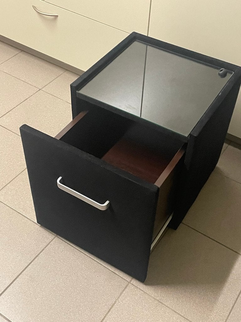 Nachtkastje zwart, Ophalen, Overige materialen, Minder dan 45 cm, 55 tot 70 cm