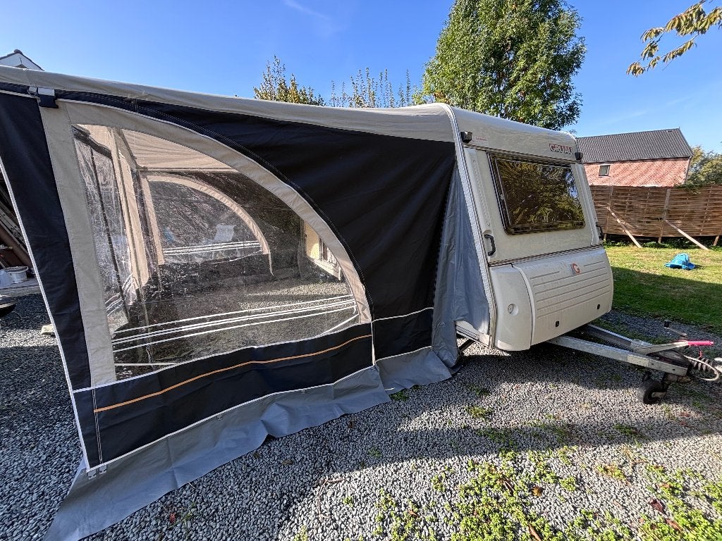 Caravane Gruau, Fenêtres ouvrantes, Jusqu'à 4, Lits superposés, Particulier