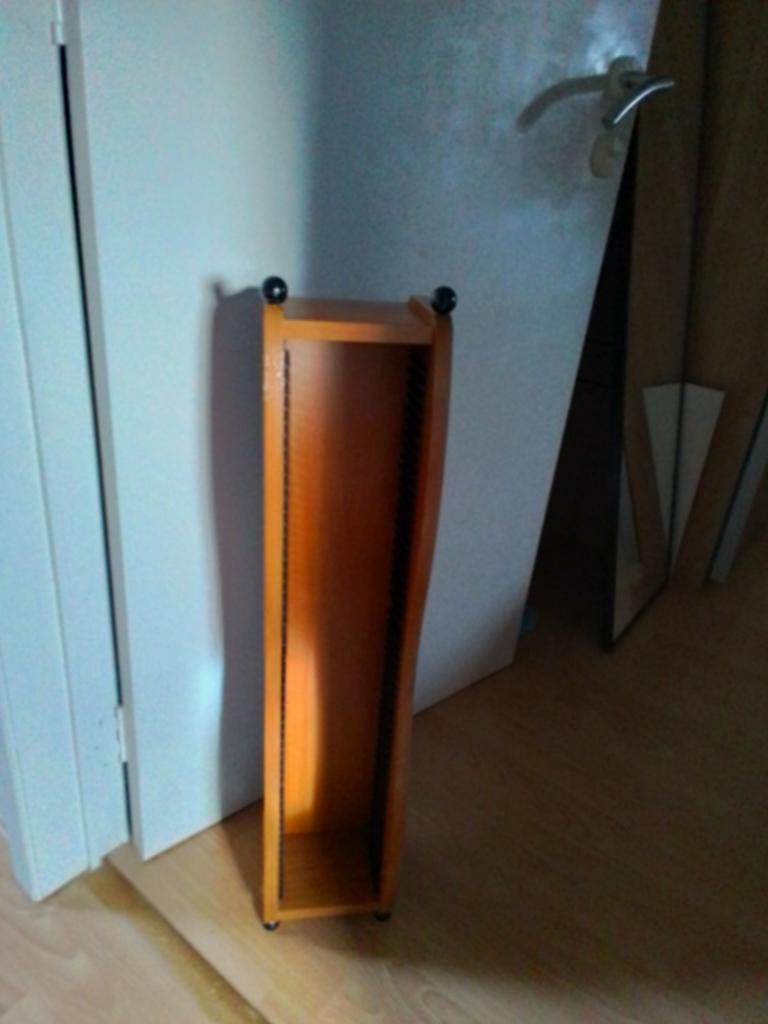 Cd kast, Huis en Inrichting, Woonaccessoires | Zuilen en Pilaren, Ophalen