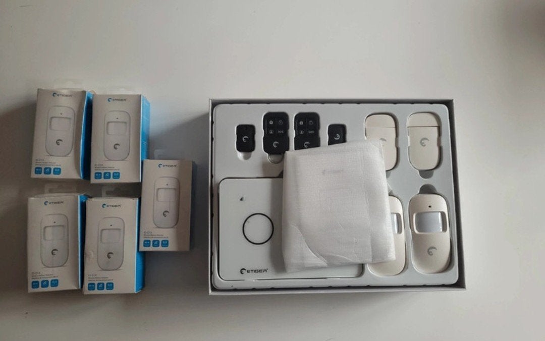 Kit d’alarme Etiger neuf  7 capteur valeu 330 € tout inclus, Bricolage & Construction, Neuf, Fenêtre ou Porte, Système complet