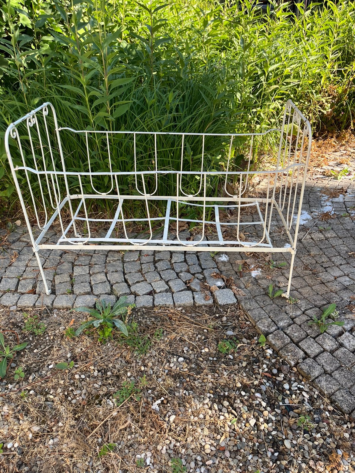 Oud ijzeren kinderbedje, Ophalen
