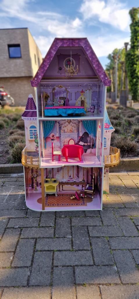 Poppenhuis prinses, Ophalen, Poppenhuis