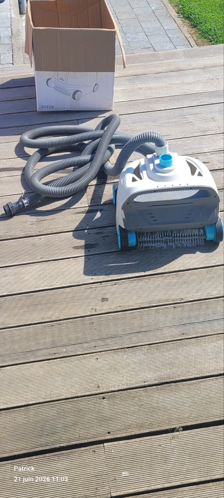 Robot piscine Intex, Enlèvement