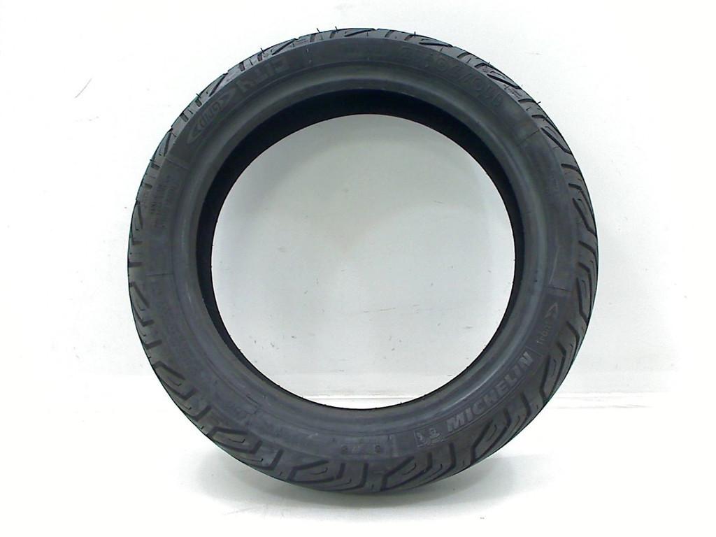BANDENSET 1 STUKS 110/70-13 Michelin (01-1970/-), Dhr. S. di Majo, Gebruikt, Info@cama-motorparts.nl, P.J. Troelstraweg 8 8
3144 CX  MAASSLUIS, NL