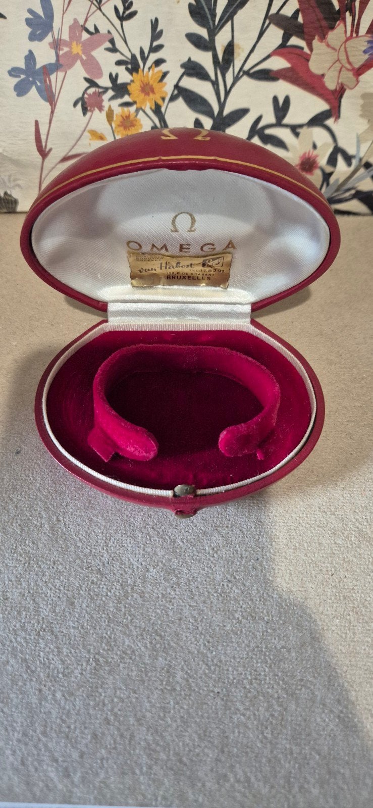 Coffret montre omega vintage ., Ophalen, Rood
