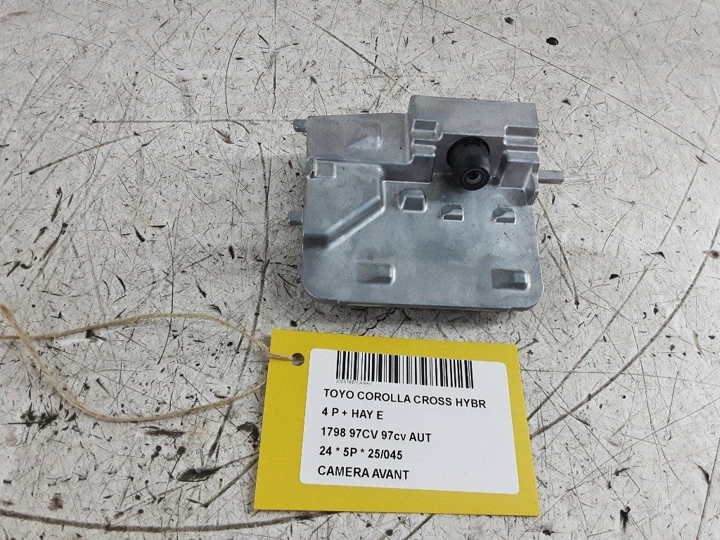 CAMERA VOOR Toyota Corolla Cross (01-2020/-) (8646C16050), Gebruikt, Kundenbetreuung@toyota.de, Toyota, Toyota-Allee 2
50858  Köln, DE
