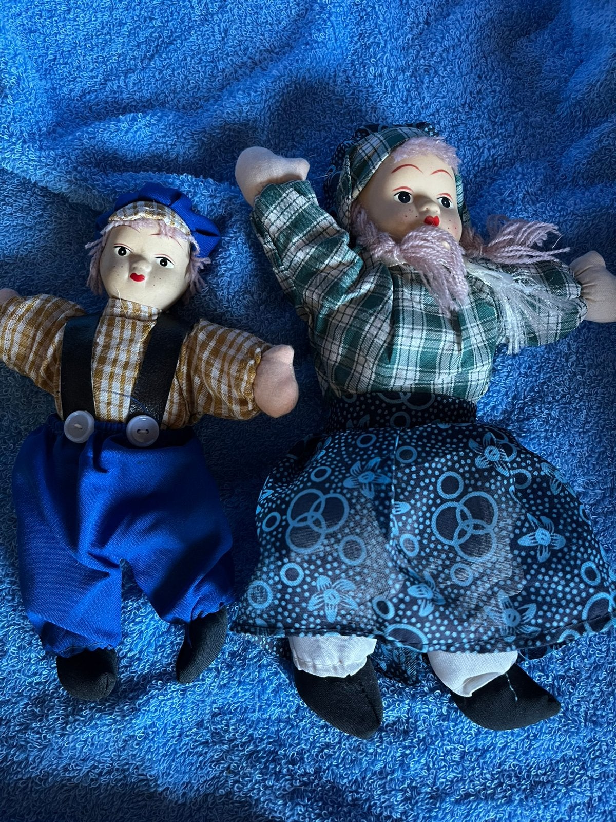 2 poupées en porcelaine, Collections, Poupées, Comme neuf, Envoi