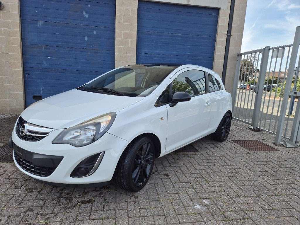 opel corsa black édition, Voorwielaandrijving, Euro 5, Stof, 4 cilinders