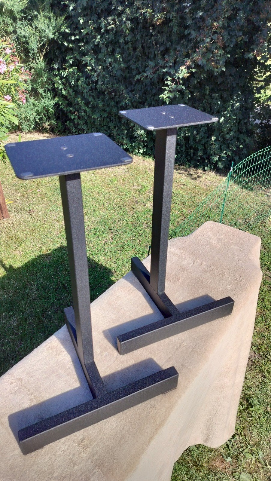 Degelijke Speaker Stands - Zo goed als nieuw, Enlèvement, Comme neuf, Haut-parleurs Frontaux, Arrière ou Stéréo