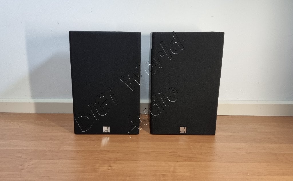 KEF C35 dans l'élégante couleur Black Ash, Enceinte d'étagère, Compatible son surround/home cinéma, Enlèvement ou Envoi, 60 à 120 watts