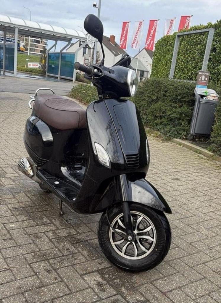GTS TOSCANA bouwjaar 2020 km 14.000, Fietsen en Brommers, Snorfietsen en Snorscooters, Gebruikt, Benzine, Ophalen, Overige merken
