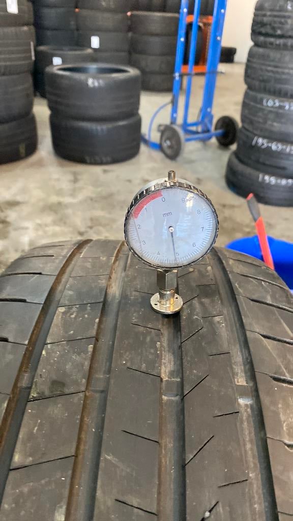 285/40/21-109y merk bridgestone zomer banden, Ophalen
