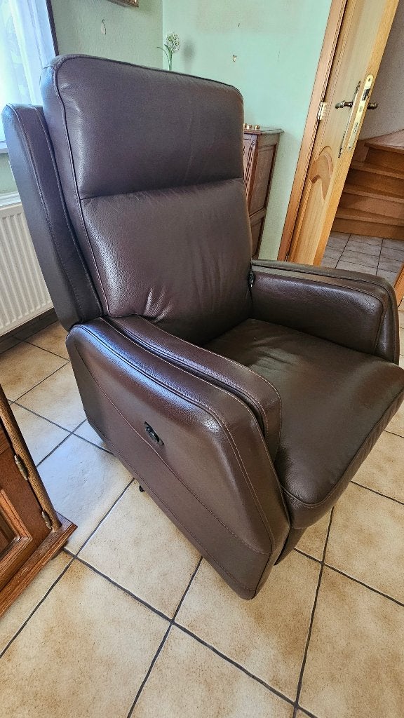Lot de 2 fauteuils relax motorisés Château d’Ax, Maison & Meubles, Fauteuils, 75 à 100 cm, Enlèvement, Utilisé, Cuir