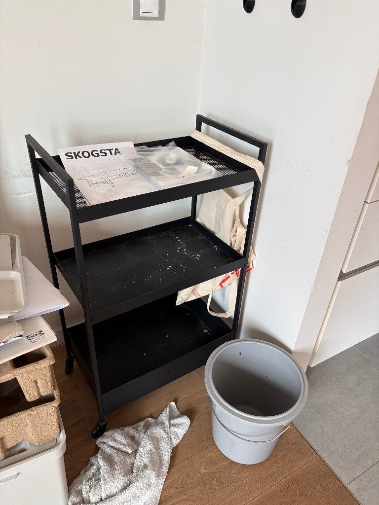 Table à roulettes Nissafors Ikea, Maison & Meubles, Armoires | Étagères, Enlèvement, Utilisé