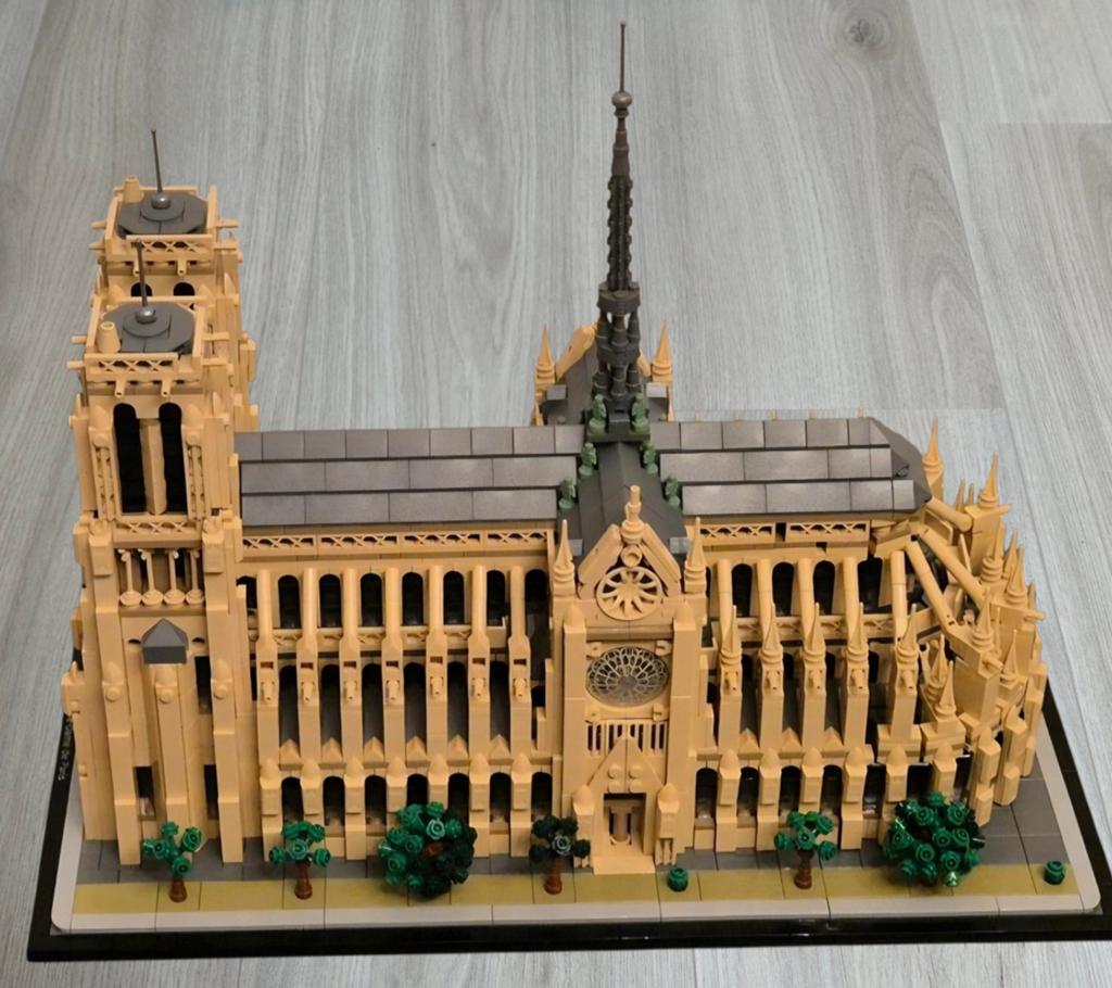 Lego 21061 Nôtre-dame de Paris, Enfants & Bébés, Jouets | Duplo & Lego, Lego