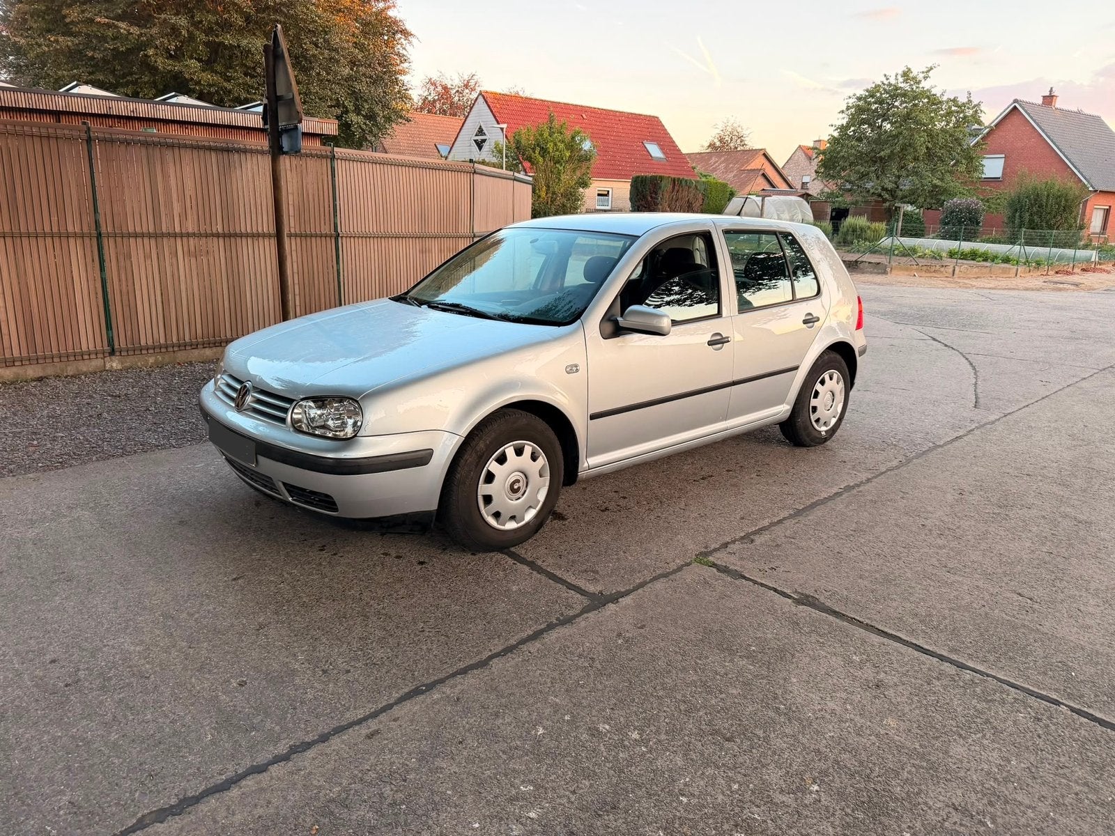Vw Golf 1.4 benzine - 102000km - 75pk - 2001 - Top Staat!, Auto's, Volkswagen, Handgeschakeld, Dealer onderhouden, USB, Golf