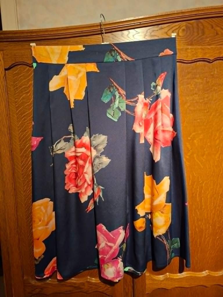 suite kledij, Kleding | Dames, Gelegenheidskleding, Ophalen, Overige typen, Overige kleuren, Maat 46/48 (XL) of groter