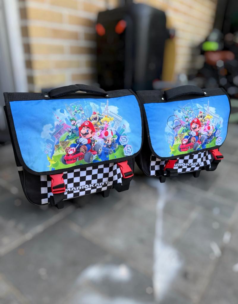 Mario Kart boekentas op wieltjes 2 stuks trolley schooltas, Ophalen of Verzenden, Zo goed als nieuw