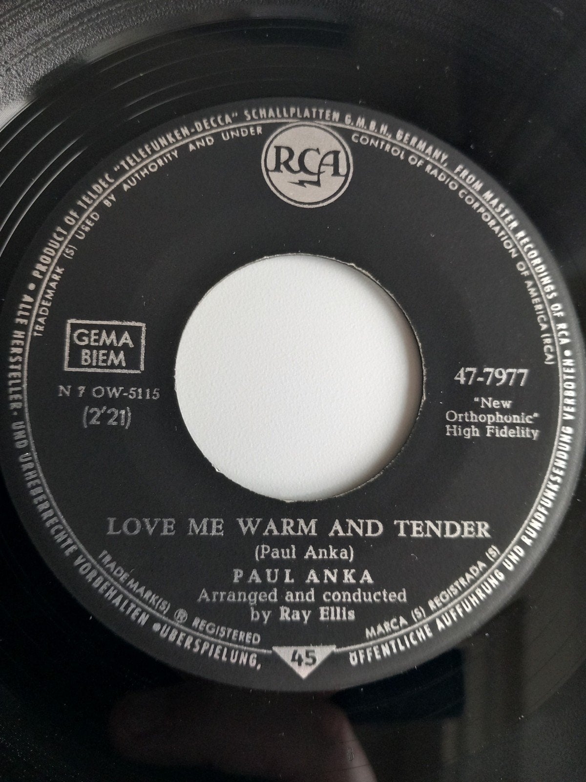 PAUL ANKA. LOVE ME WARM AND TENDER. 60S OLDIES 45T, Enlèvement ou Envoi